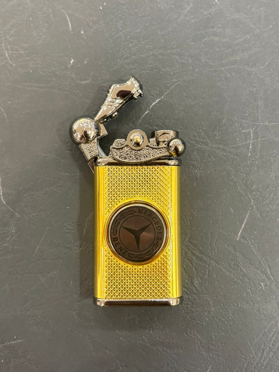 فندک هندلی